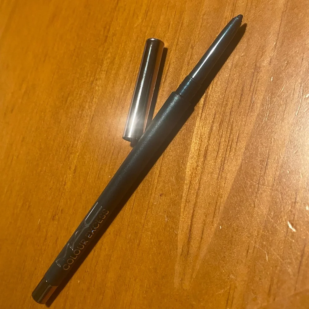 MAC Gel Pencil Eye Liner Hell-Bent